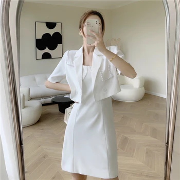 Женский пиджак 2021, Летний Новый белый дизайн, маленький костюм с коротким рукавом, Тонкий короткий топ + платье на бретельках, женский комплект из двух пайс
